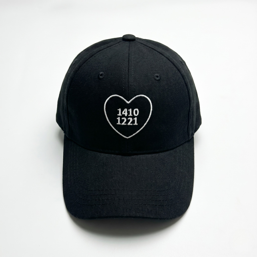 1410 1221 Heart Embroidered Baseball Cap