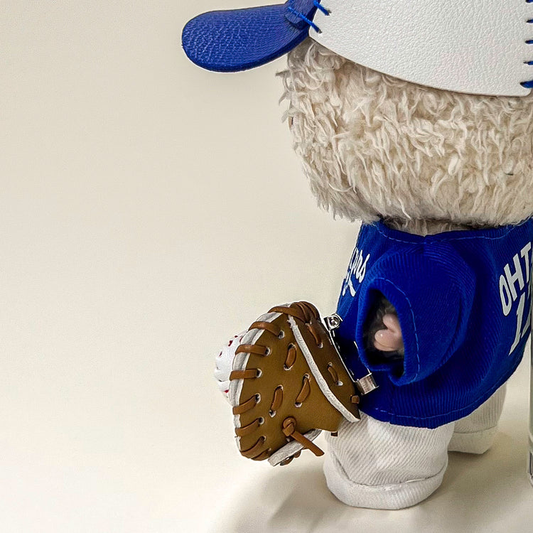 Baseball Accessory - Mitt & Bat size comparison – Lizzie & Friends
