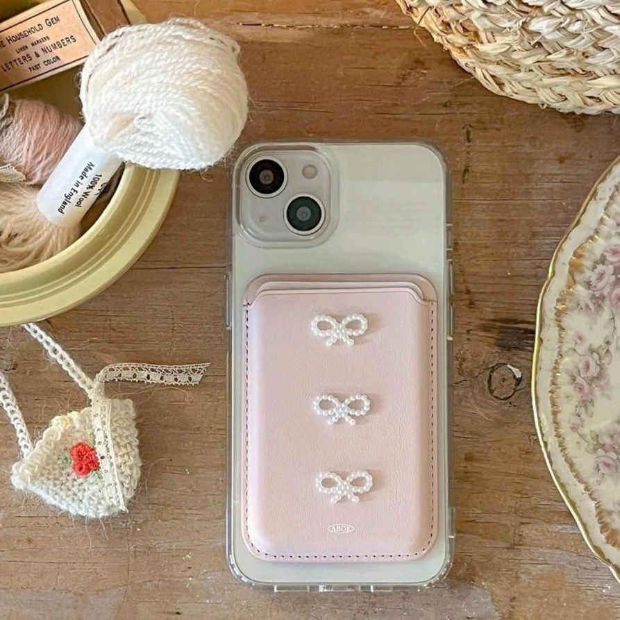 Pearly Bow Phone Card Holder