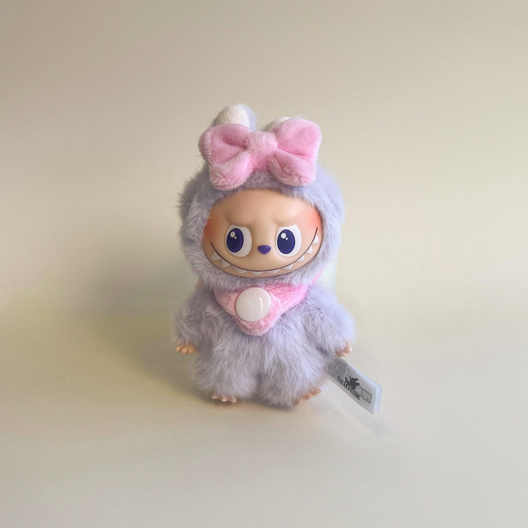Labubu 4.0 Bow Outfit – Plush Style back view detail – Lizzie & Friends