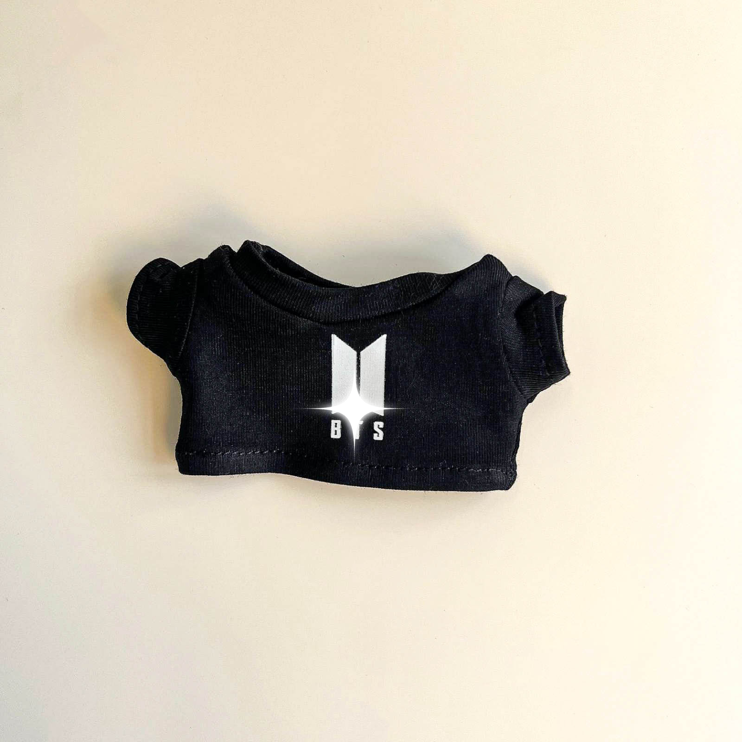 Labubu Bullet Proof Idol Tee Outfit (White Logo) — With Mini Fan Lightstick (2 Items) packaging included – Lizzie & Friends