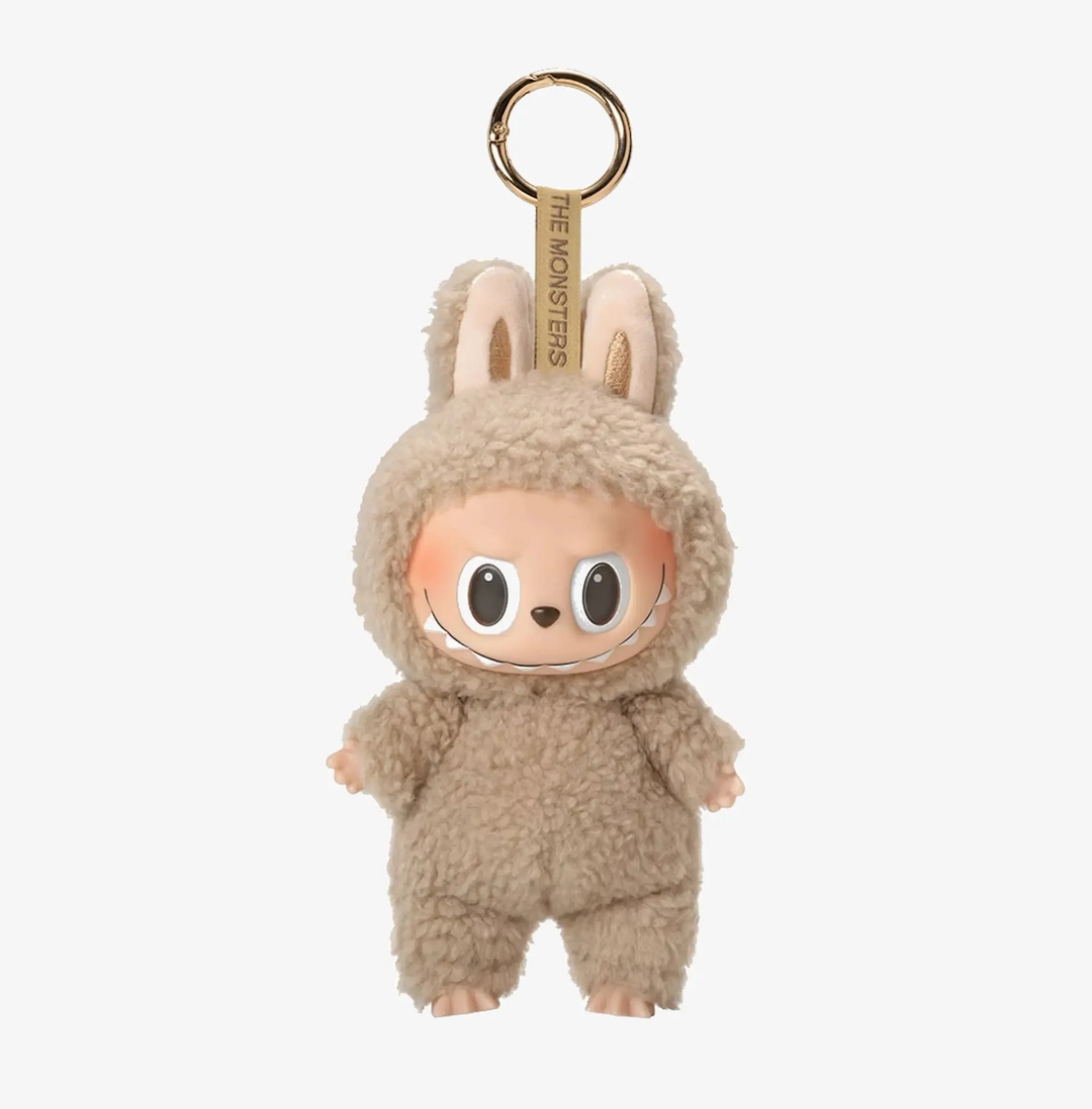 Labubu LA Shohtani #17 Baseball Outfit Set – Complete with Authentic Exciting Macaron Toffee Figure